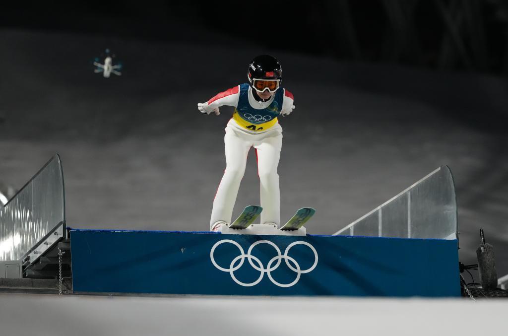 世界杯小组排名-米兰冬奥会首创FPV无人机大规模跟拍，赛事转播进入超沉浸时代”